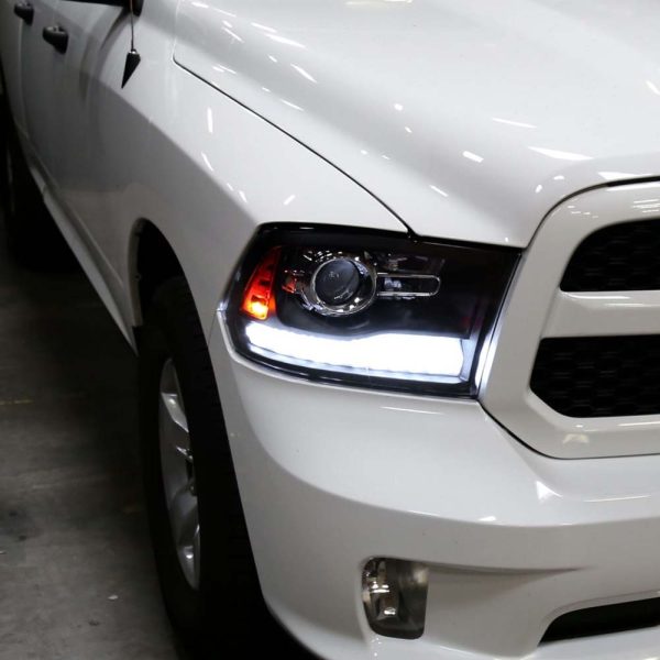 2009-2018 Dodge RAM 1500 / 2019-2021 RAM Classic / 2010-2018 RAM 2500 3500 Switchback Sequential LED Bar Projector Headlights (Matte Black Housing/Clear Lens) - Image 9